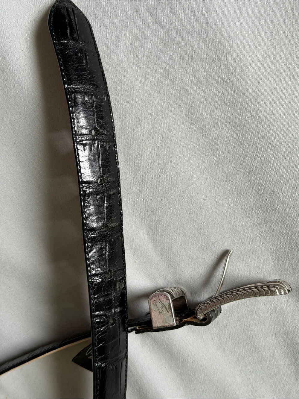 BRIGHTON Women’s M/L 32” Black Leather 90s Belt 42603 Silver Embossed Croc EUC